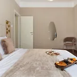 Urban Hideaway In The Heart Of Appartamento