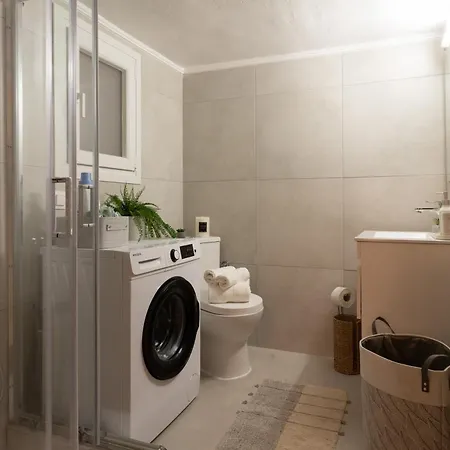 Urban Hideaway In The Heart Of Διαμέρισμα