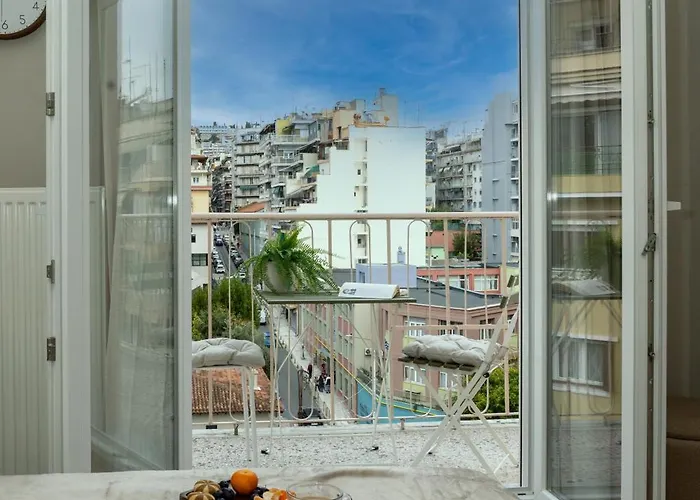 Urban Hideaway In The Heart Of Apartment