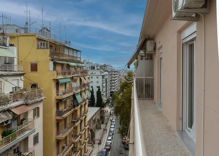 Apartment Urban Hideaway In The Heart Of Thessaloniki